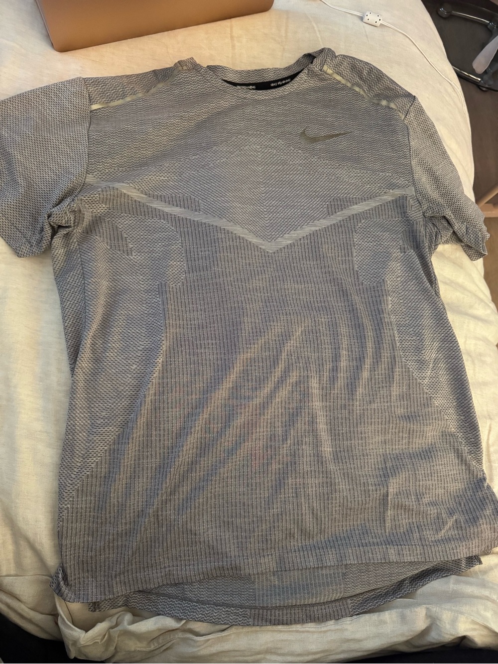 Nike Men's Gray Short Sleeve Performance Tee